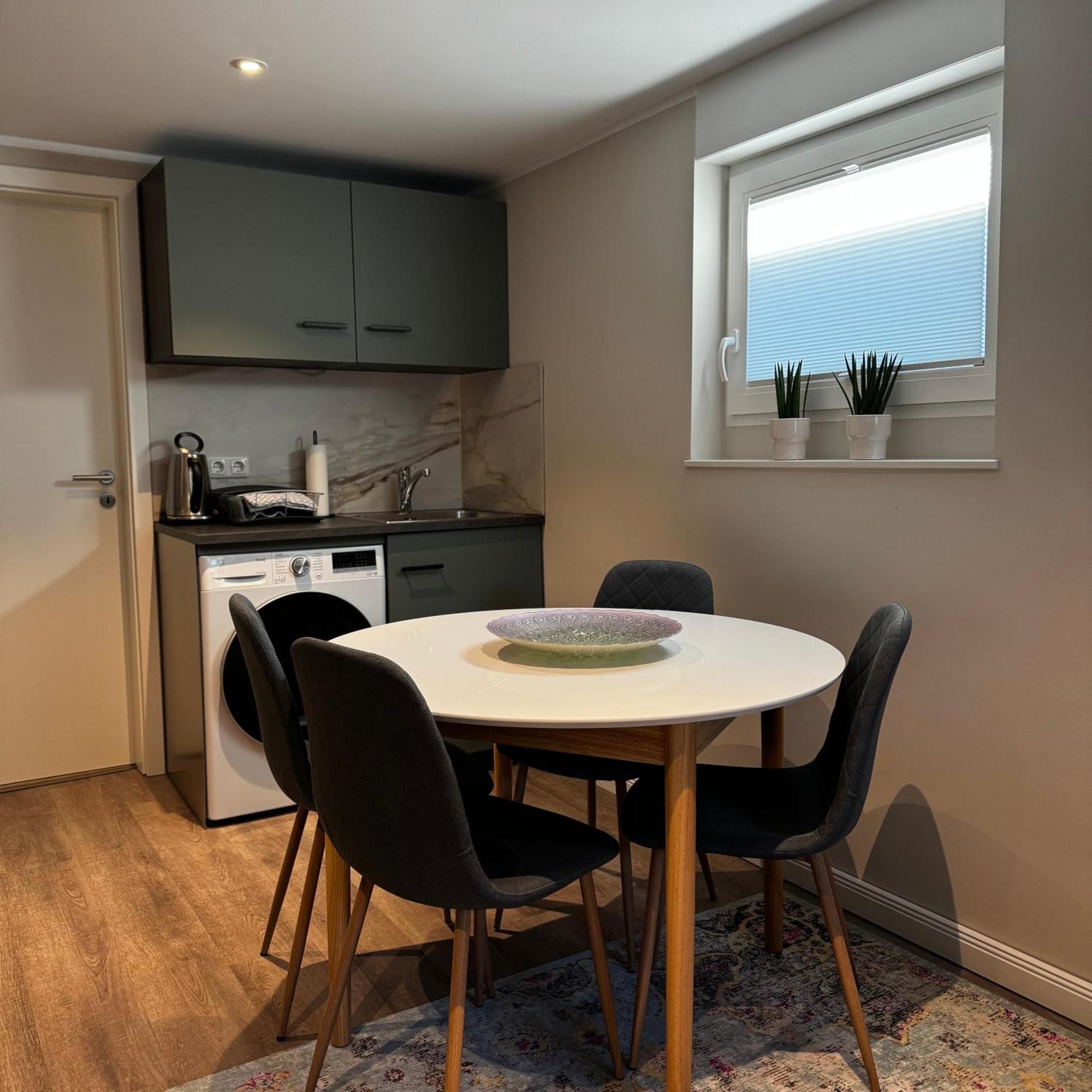 Modernes & Komfortables 1 Zimmer-Souterrain-Apartment Hamburg Dış mekan fotoğraf
